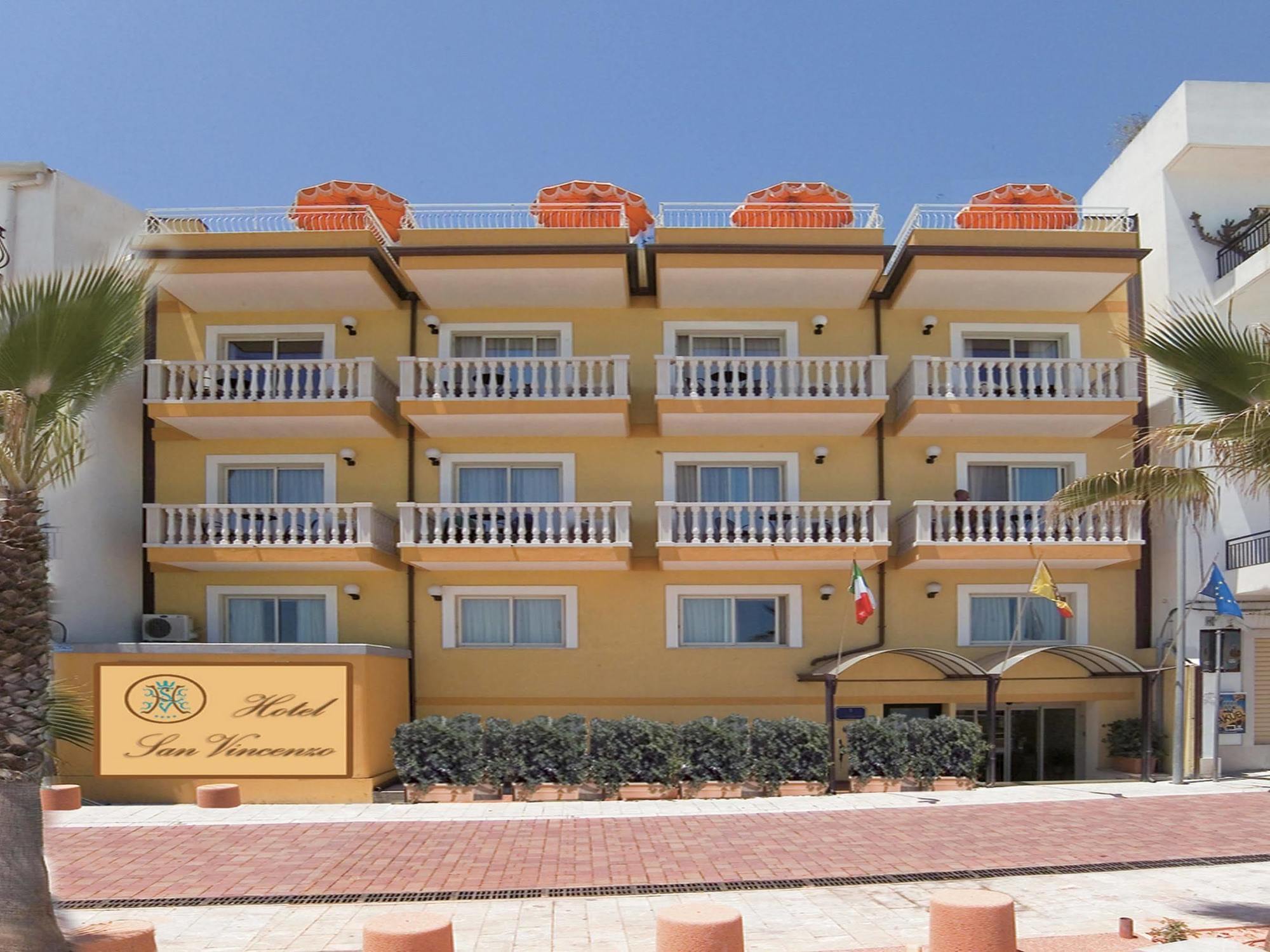Hotel Orizzonte Letojanni Exteriör bild